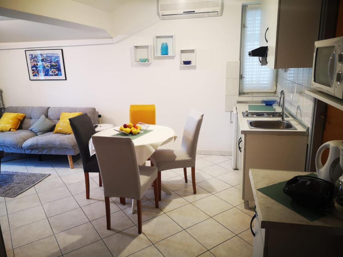 Apartments Suri Vodice Extérieur photo