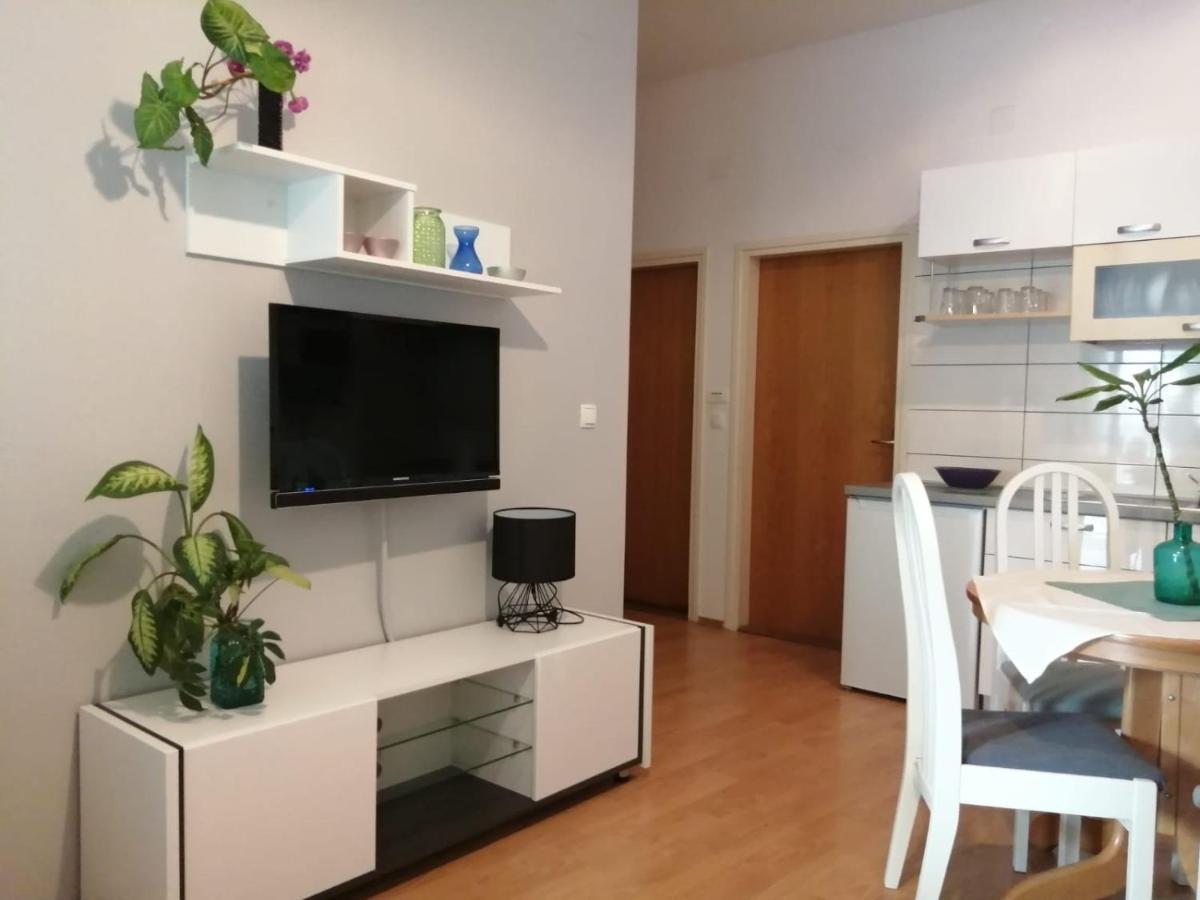 Apartments Suri Vodice Extérieur photo