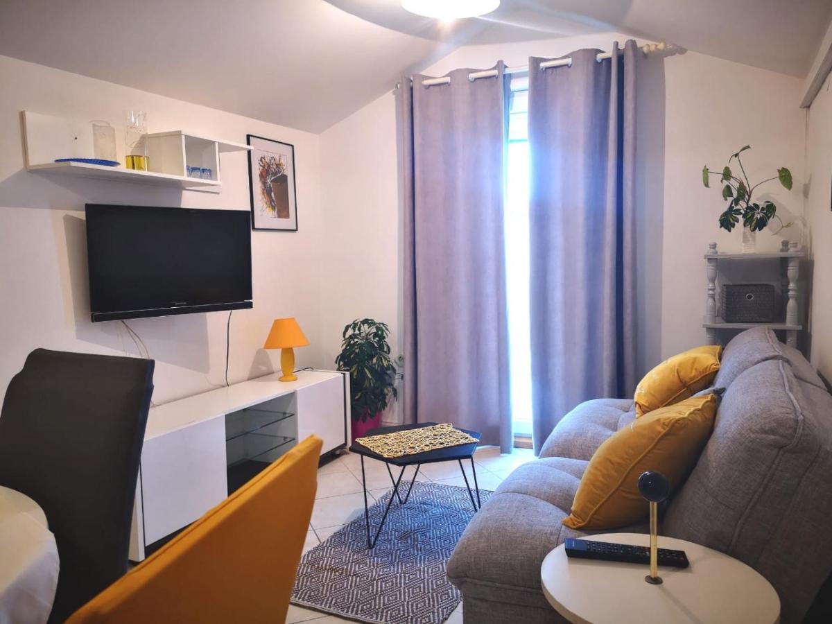 Apartments Suri Vodice Extérieur photo