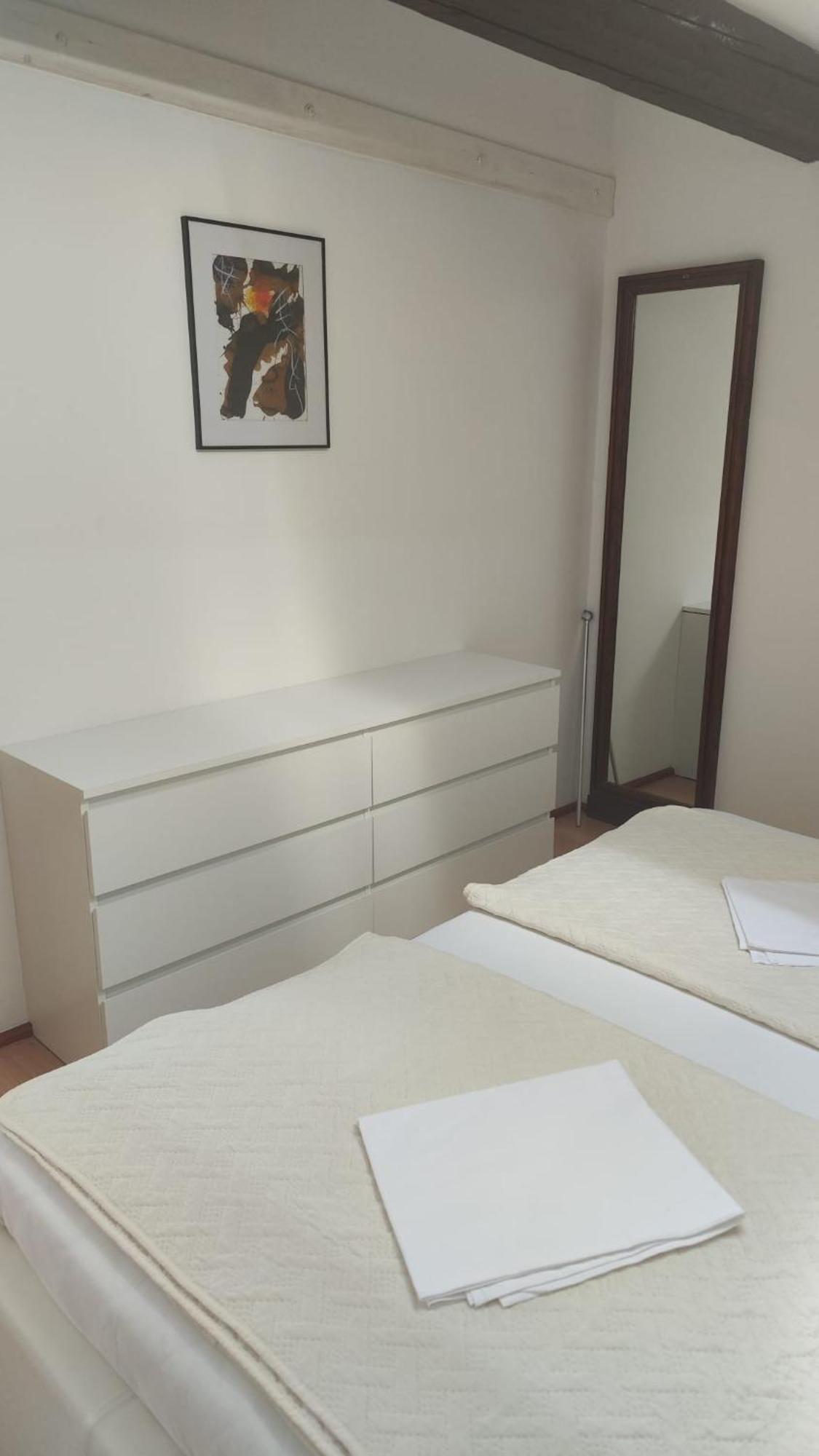 Apartments Suri Vodice Extérieur photo