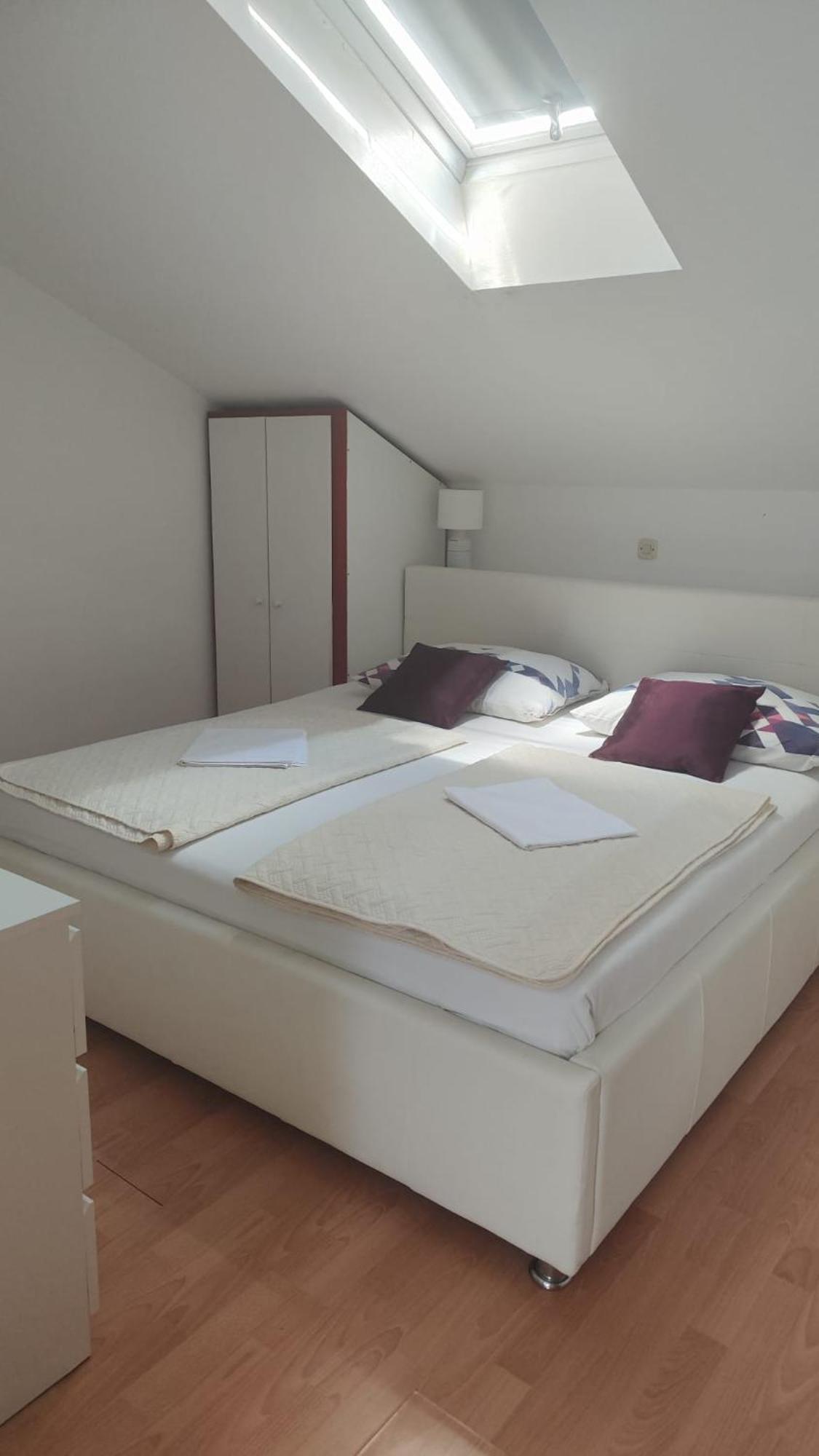 Apartments Suri Vodice Extérieur photo